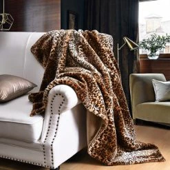 Flash Sale ⌛ Silver Orchid Quirk Faux Fur Leopard Throw Blanket 🤩