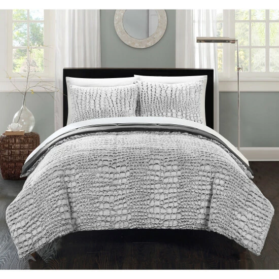Hot Sale ❤️ Silver Orchid Monroe Grey Faux Fur Queen 3-piece Comforter Set 🧨