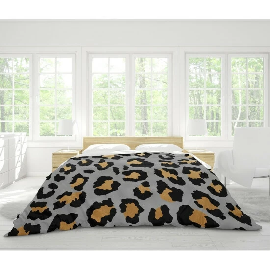 Cheapest ๐ Silver Orchid Langer Leopard Print Light Weight Comforter ๐ฅฐ - Image 3