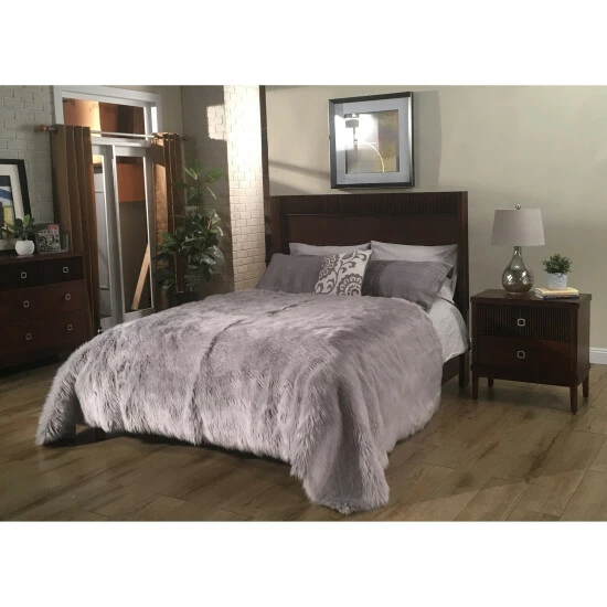 Cheap ๐ Silver Orchid Alden Plush Faux Sheepskin Luxury Bedspread ๐