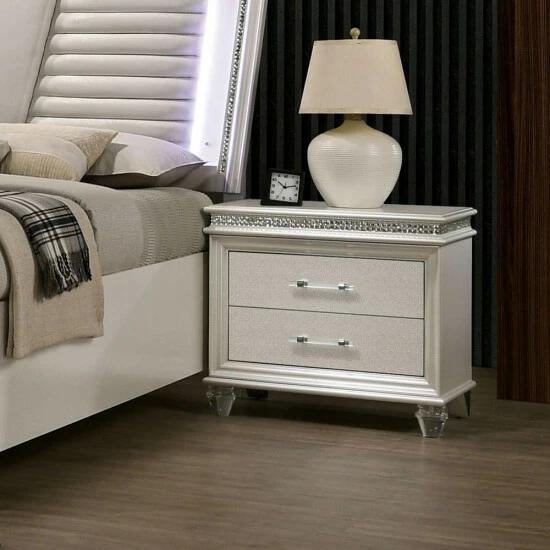 Hot Sale âď¸ Silver Orchid Butler Glam Pearl White 2-drawer Nightstand đŻ 3 Hot Sale âď¸ Silver Orchid Butler Glam Pearl White 2-drawer Nightstand đŻ